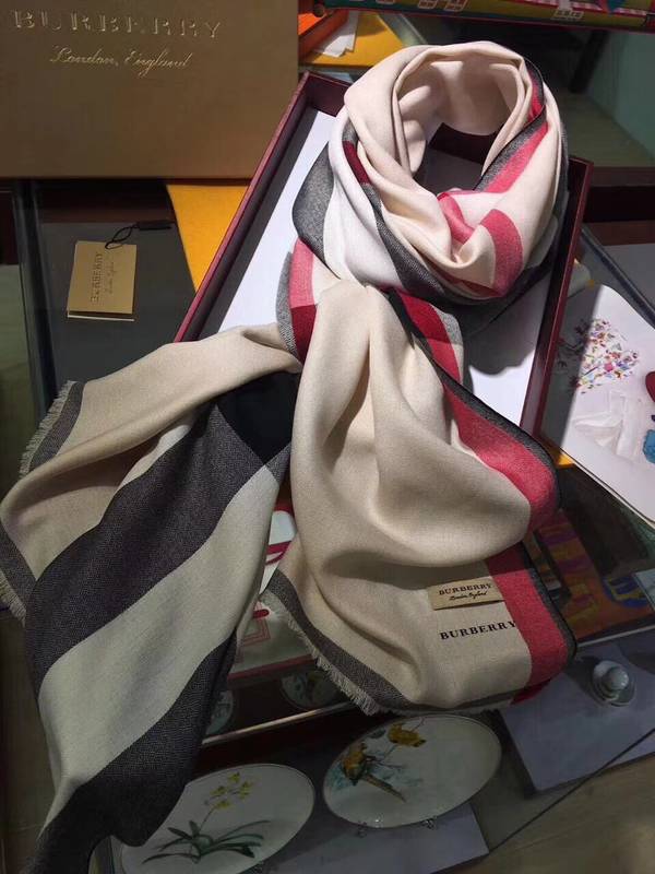 Burberry Scarf BBC00187