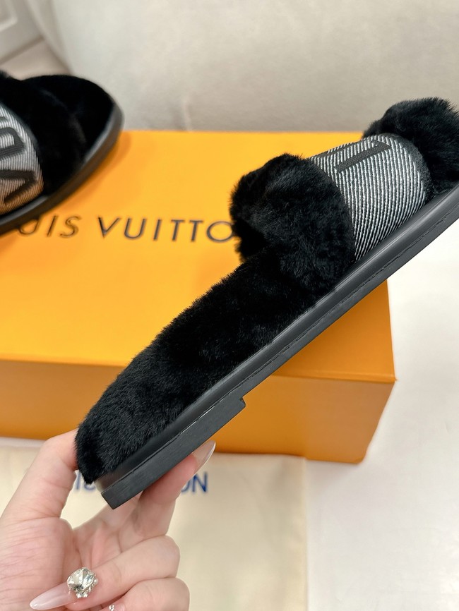 Louis Vuitton Slippers 55260-1