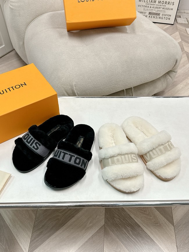 Louis Vuitton Slippers 55260-1