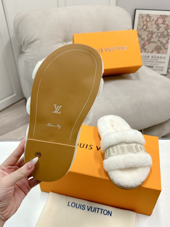 Louis Vuitton Slippers 55260-2