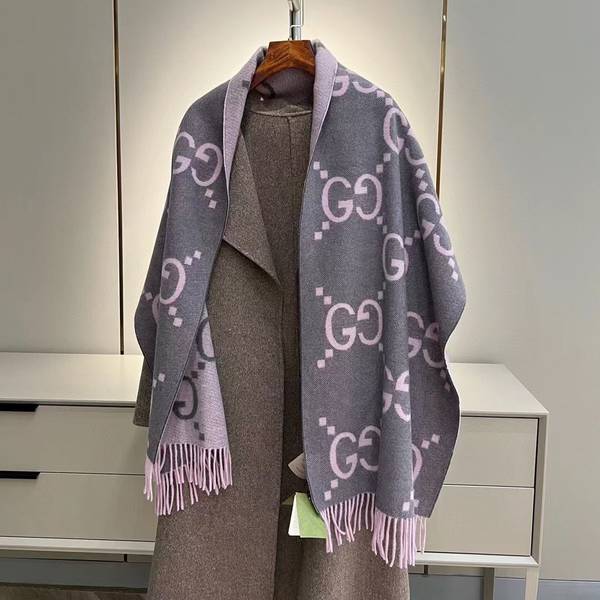 Gucci Scarf GUC00350