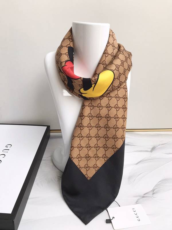 Gucci Scarf GUC00365