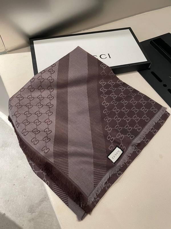 Gucci Scarf GUC00388