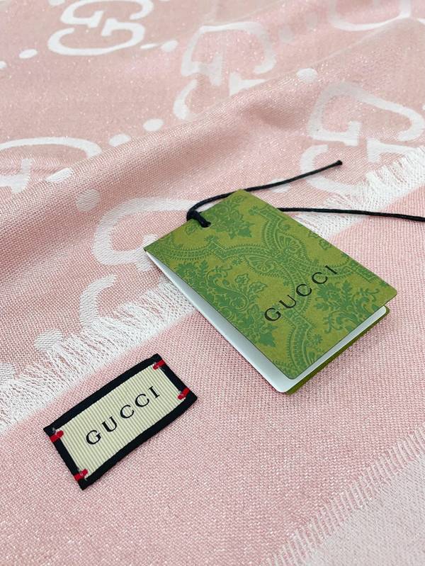 Gucci Scarf GUC00395