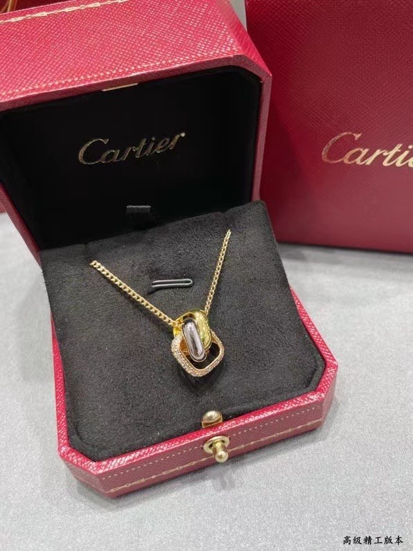 Cartier necklace CE15367