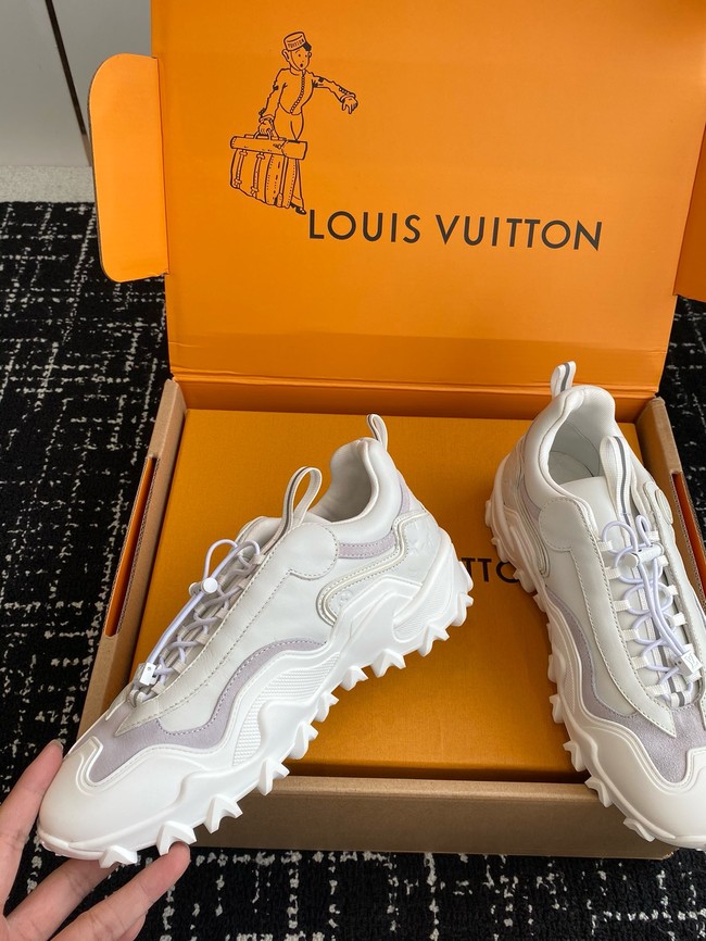 Louis Vuitton Sneakers 55301-1