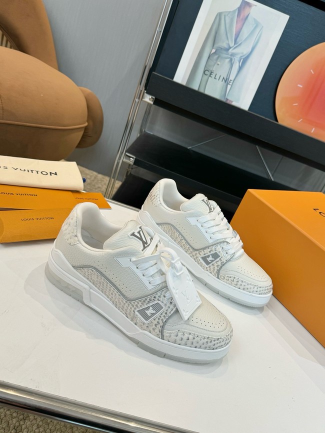 Louis Vuitton Sneakers 55307-4