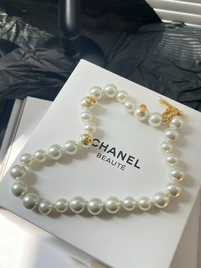 Chanel necklace CE15445