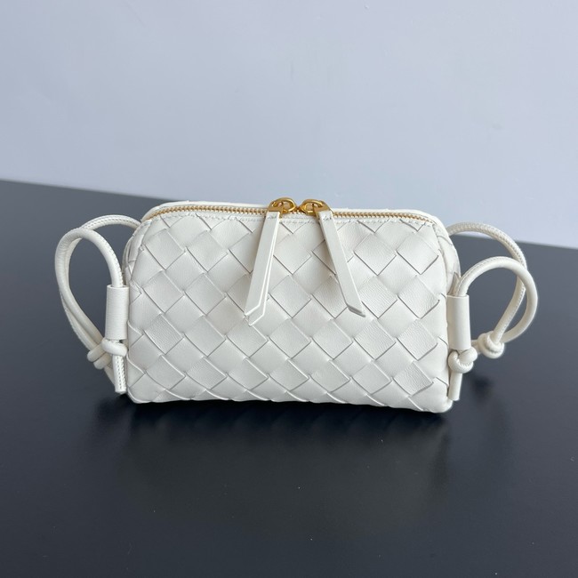 Bottega Veneta Intrecciato Concert Pouch 794258 white