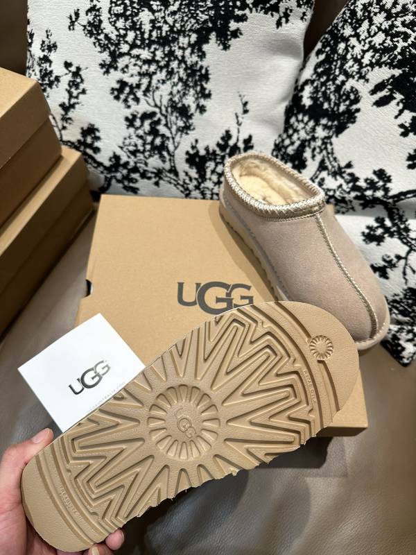 UGG Couple Shoes UGS00192