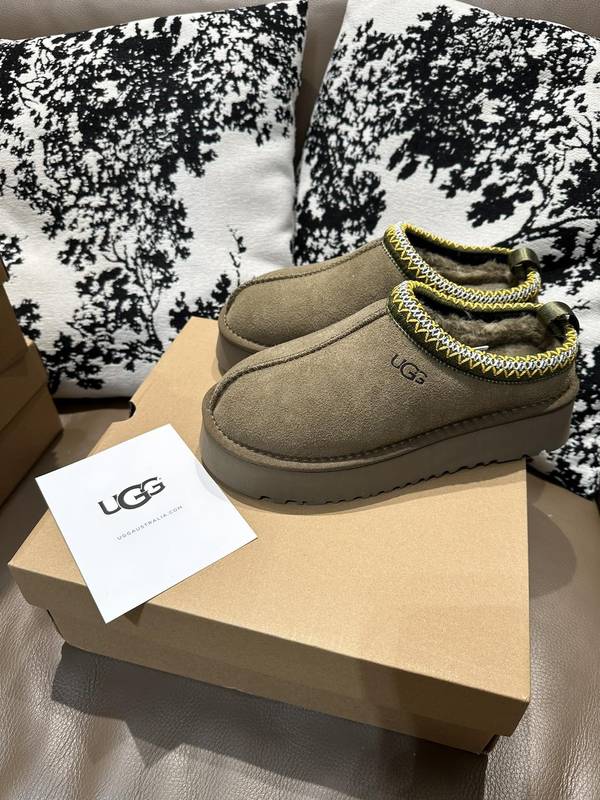 UGG Couple Shoes UGS00194