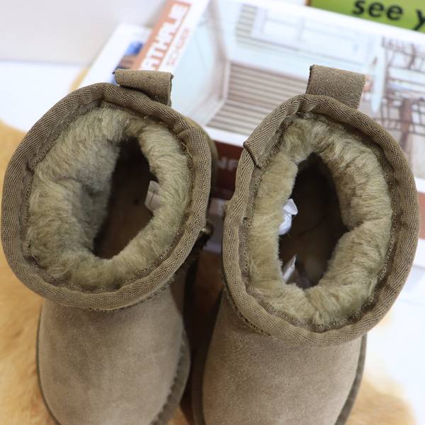 UGG Children