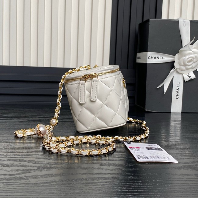 Chanel CLUTCH WITH CHAIN AP4285 white