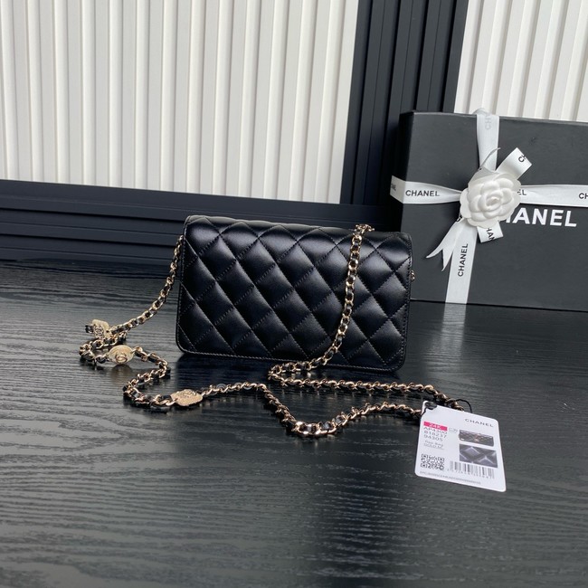 Chanel CLUTCH WITH CHAIN AP4300 black