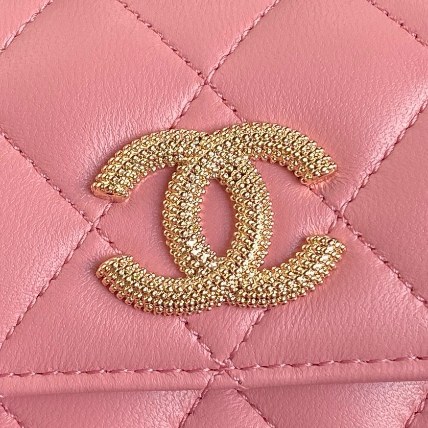 Chanel CLUTCH WITH CHAIN AP4315 pink