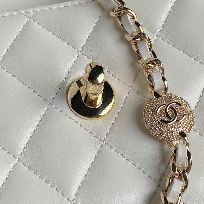 Chanel WALLET ON CHAIN AP4300 white