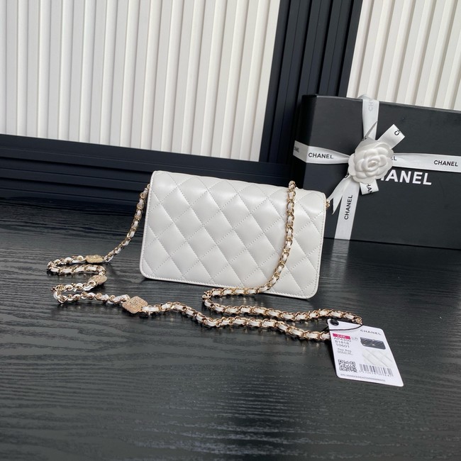 Chanel WALLET ON CHAIN AP4300 white