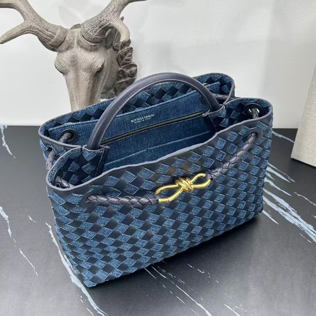 Bottega Veneta Medium Andiamo Bag 766014 Denim&Navy