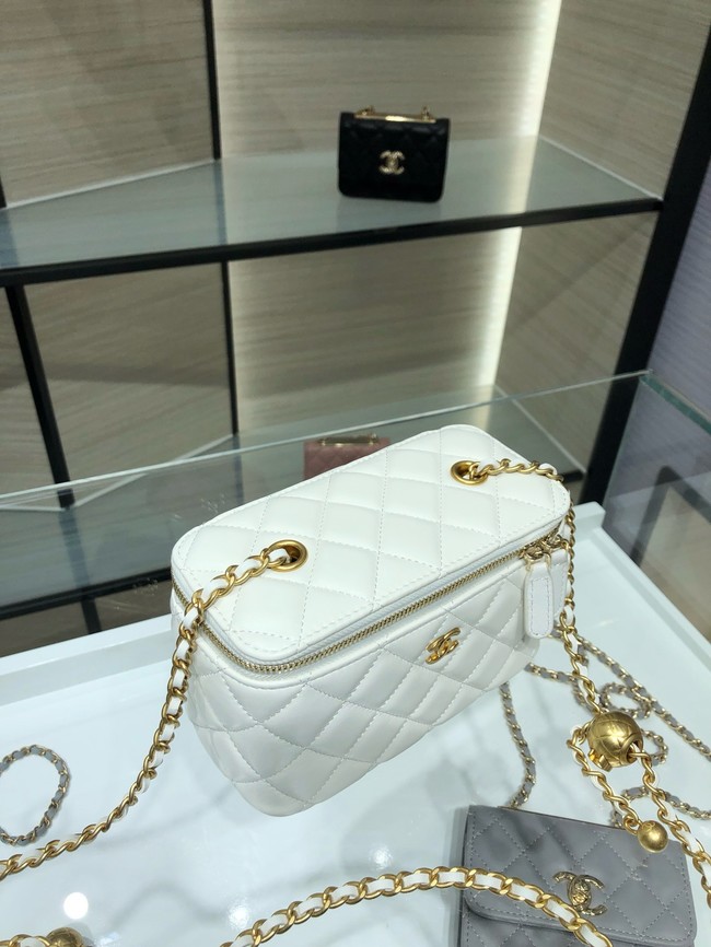 Chanel CLUTCH WITH CHAIN AP2303 WHITE