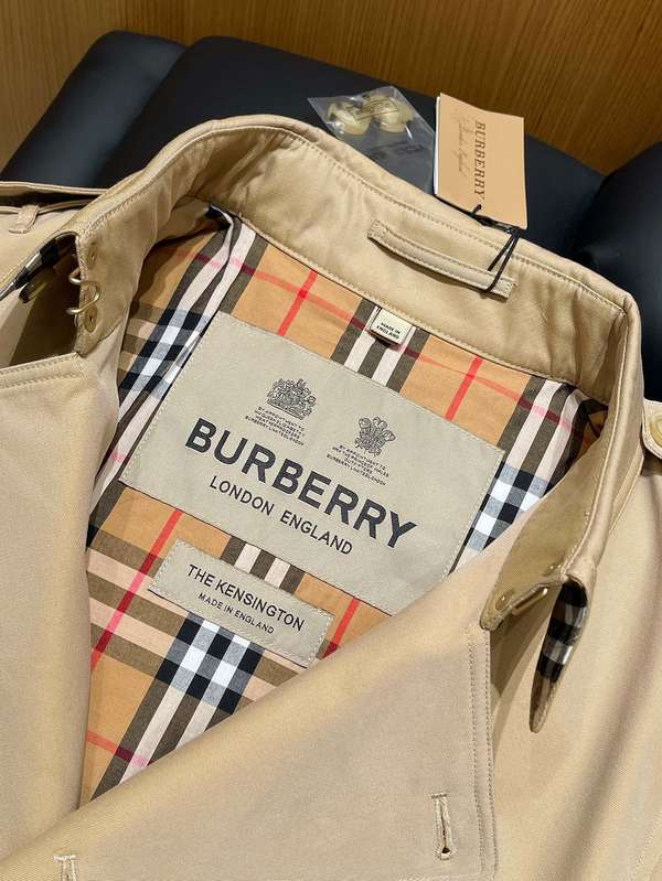 Burberry Top Quality Overcoat BBY00142