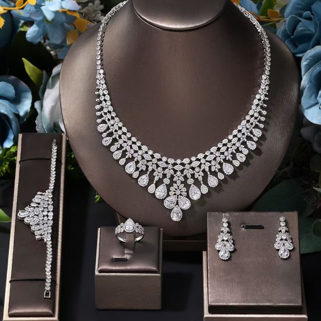 BVLGARI necklace&Earrings&ring&Bracelet CE15620