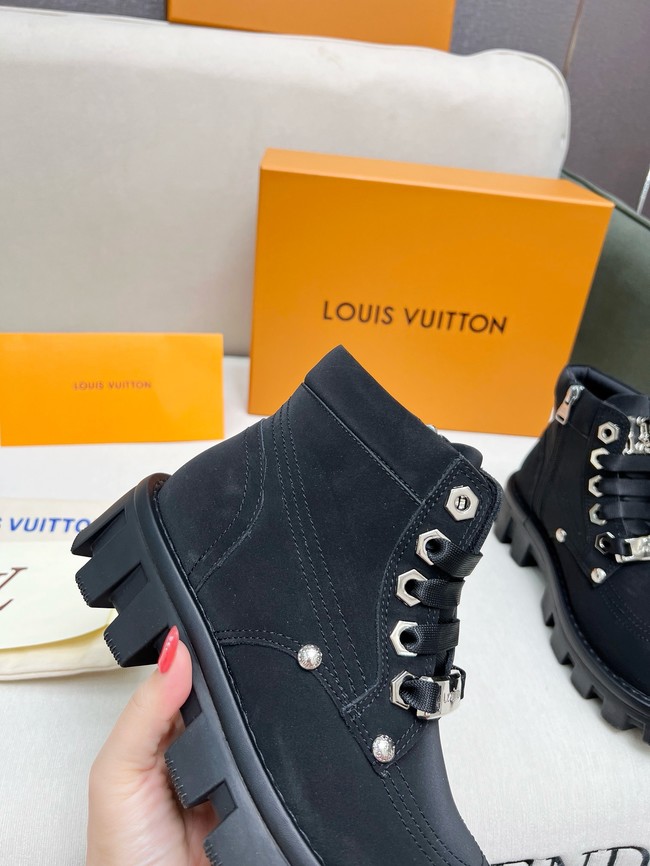 Louis Vuitton WOMENS SHORT BOOTS 55727-3