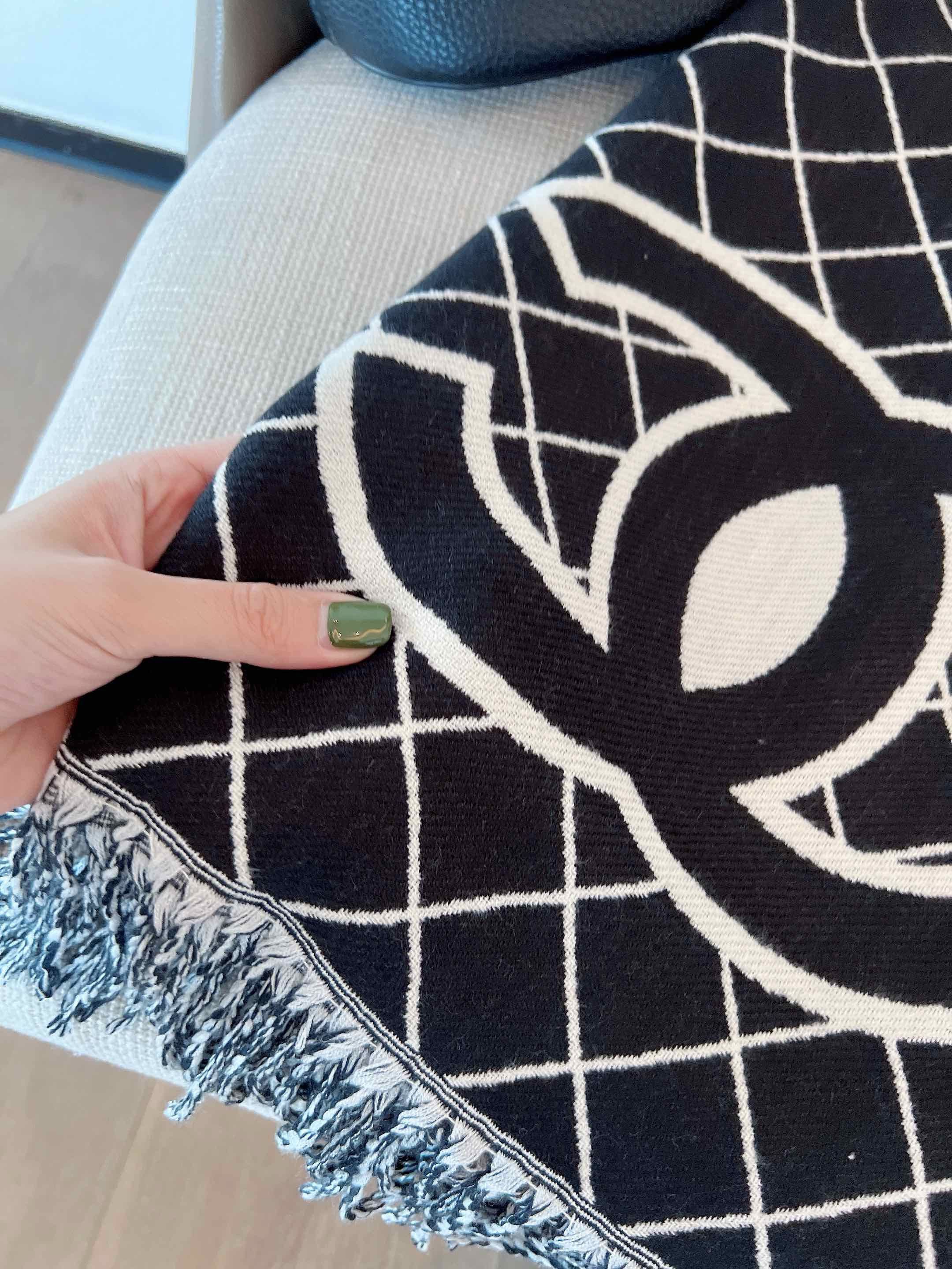 Chanel Cashmere Scarf CHS70841