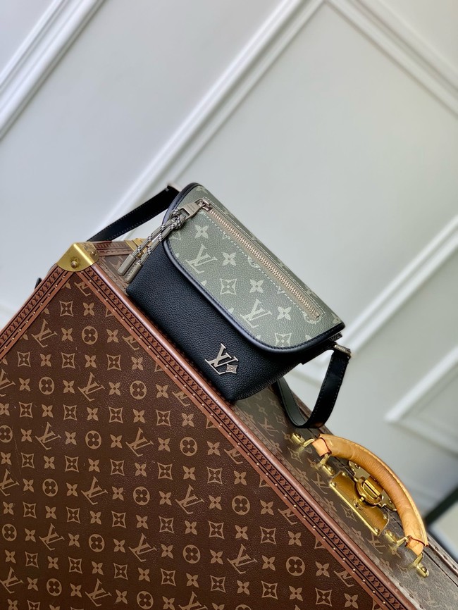 Louis Vuitton Pulse Wearable Wallet M12618