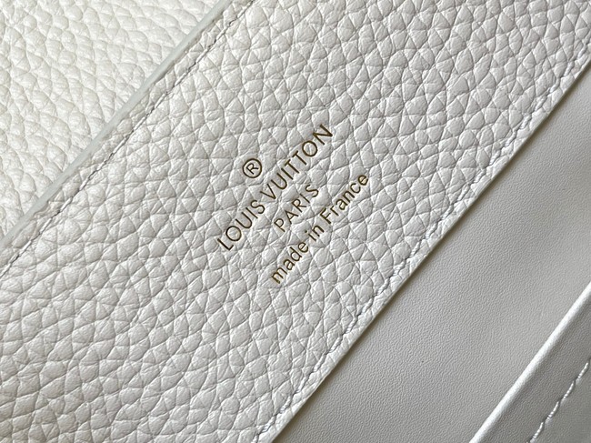 Louis Vuitton Capucines MM M12135 white