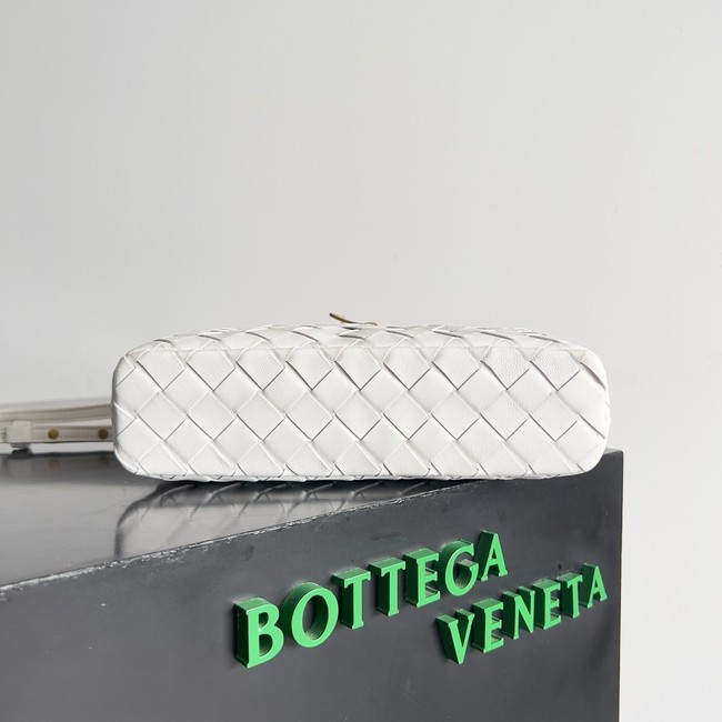 Bottega Veneta Vanity Case On Strap 789109 white