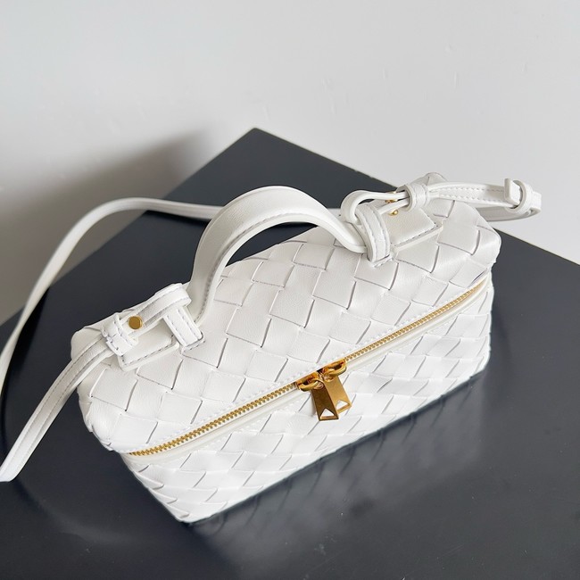 Bottega Veneta Vanity Case On Strap 789109 white