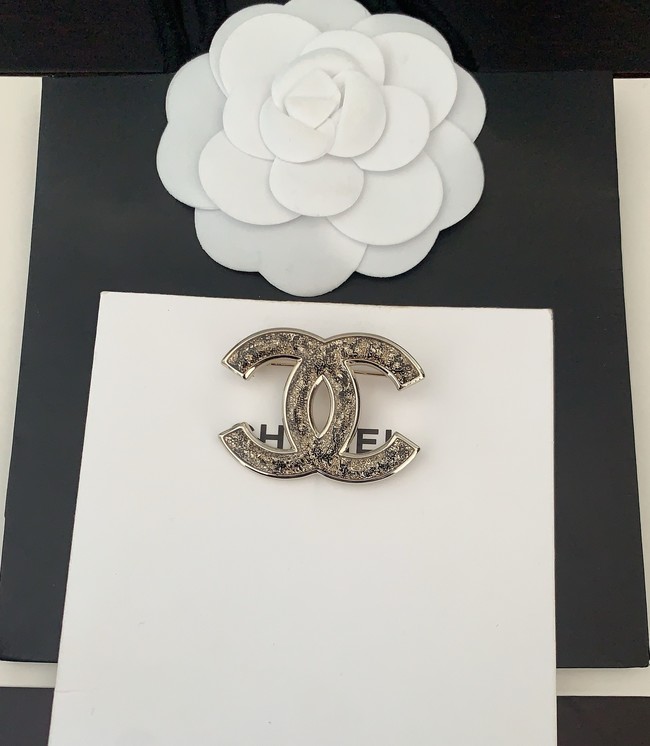 Chanel brooch CE15905