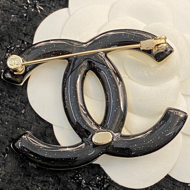 Chanel brooch CE15931