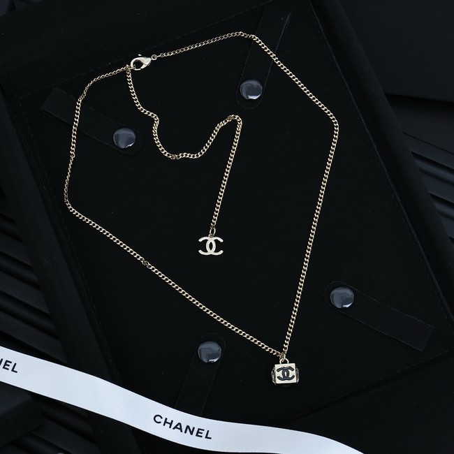 Chanel Necklace CE15978