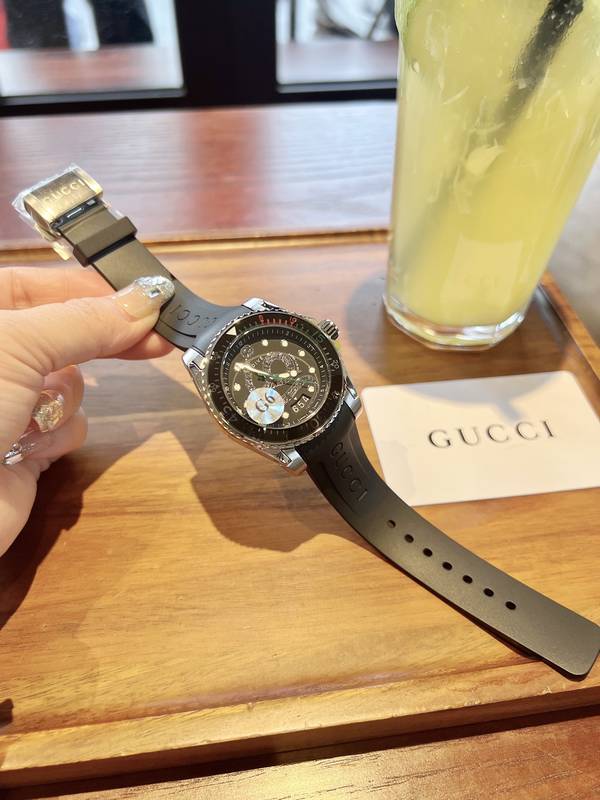 Gucci Watch GUW00128