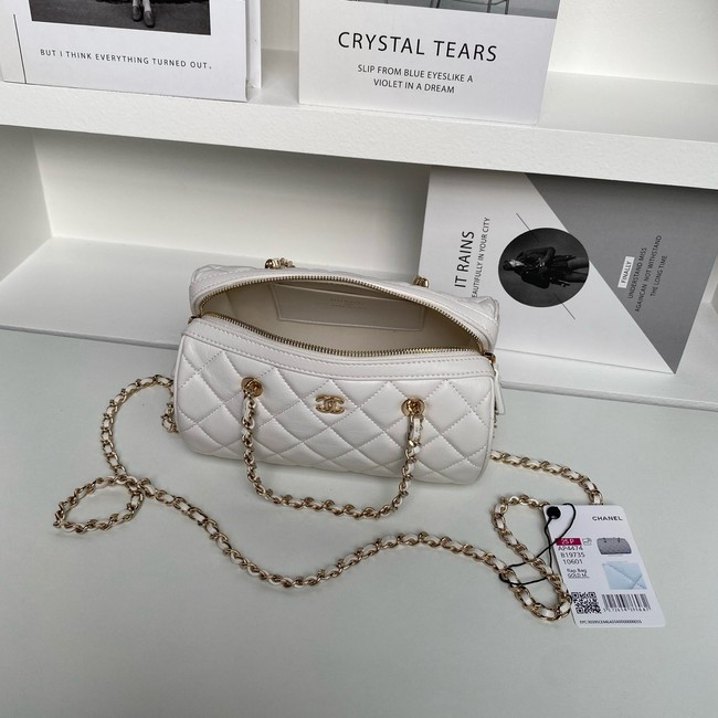 CHANEL CLUTCH WITH CHAIN AP4474 White