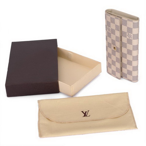 Louis Vuitton Damier Azur Canvas International Wallet N61732